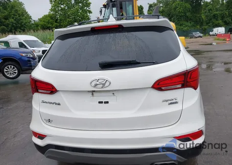 2017 Hyundai Santa Fe Sport 2.4L из США, поврежденный, VIN 5XYZUDLB0HG397831